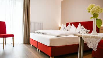 Comfort-Doppel- oder -Zweibettzimmer | Allergikerbettwaren, kostenloses WLAN