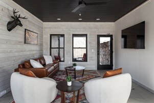 Smart TV 55 pulgadas con canales de televisión digitales, Hulu