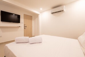1 slaapkamer, een strijkplank/strijkijzer, gratis wifi, beddengoed