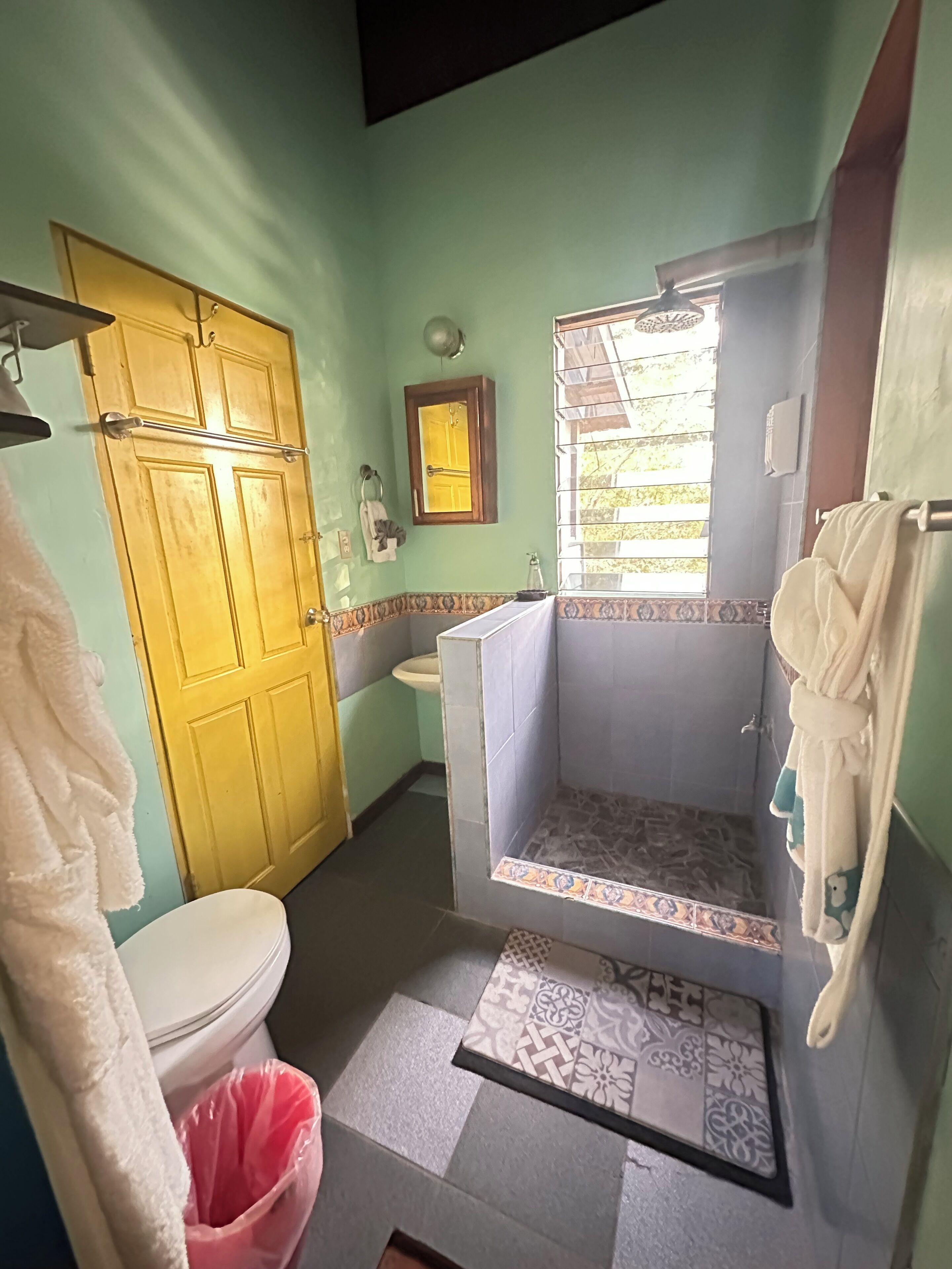 Economy Suite, River View | Bathroom