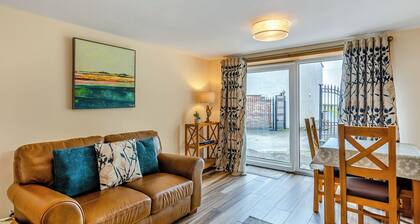 Turnip House - UK48909