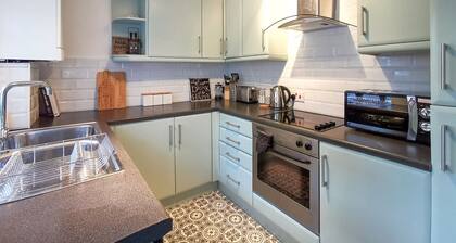 Shoreline Angel Apartments