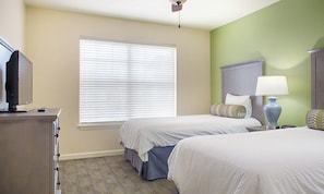 2 dormitorios, tabla de planchar con plancha, wifi y ropa de cama