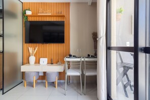 Apartment, Smoking | 1 bedroom
