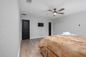 3 chambres, fer et planche Ă repasser, Wi-Fi, draps fournis