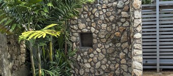 Unique eclectic 1-bedroom Cabin/St in San Andrés y Providencia, a nature wonder!