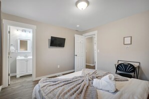 3 chambres, bureau, fer et planche à repasser, Wi-Fi gratuit