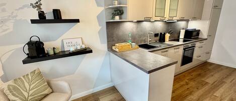 Fridge, microwave, oven, stovetop