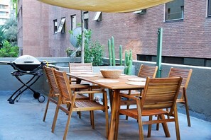 Outdoor dining - Design & Comfort- Few steps from Costanera Center (Las Condes)