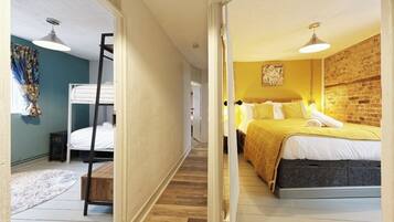 4 bedrooms, iron/ironing board, free WiFi