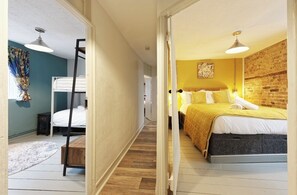 4 多间卧室、熨斗/熨衣板、免费 WiFi