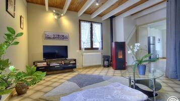 2 slaapkamers, een strijkplank/strijkijzer, gratis wifi, beddengoed