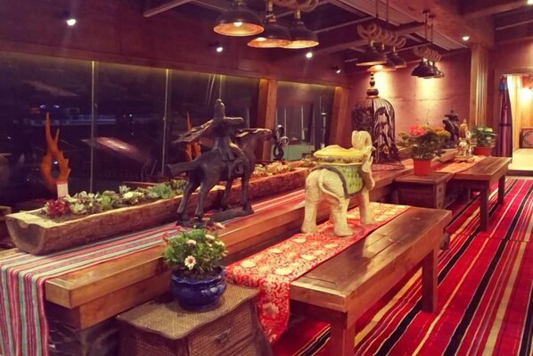 Unclassified image, 1 of 53, button - Da Zang Sunlight Hotel (Zoige)