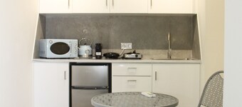 Pirgos Cozy Apartment for 4 by MPS