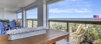 Stunning 7BR Oceanfront Home, Perfect for Groups