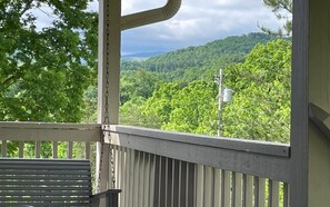 Property grounds - Hot Tub Dips, Chats by a Crackling Fireplace, Arcade Game Tournaments & Spa Baths - Family Getaway (Pigeon Forge)