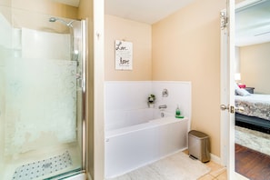 Hair dryer, towels - Suburban Home in Magnolia w/ Fenced Yard (Magnolia)