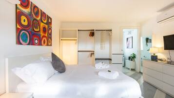 1 chambre, fer et planche Ă repasser, Wi-Fi, draps fournis