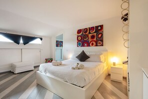 1 bedroom, iron/ironing board, travel cot, WiFi