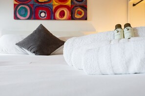 2 bedrooms, iron/ironing board, travel cot, WiFi