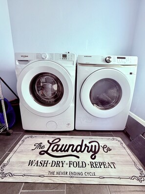 Interior - Page Lake House! Full House, Freshly Remodeled, Boat, RV Parking, Center of Page (Page)