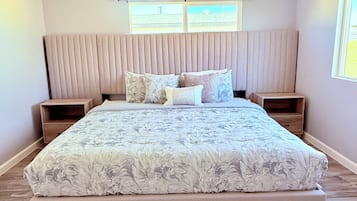 3 bedrooms, iron/ironing board, free WiFi, bed sheets