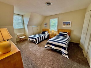 Casa de ciudad, varias camas, patio, vista al jardín | 3 habitaciones, decoración personalizada y muebles diferentes