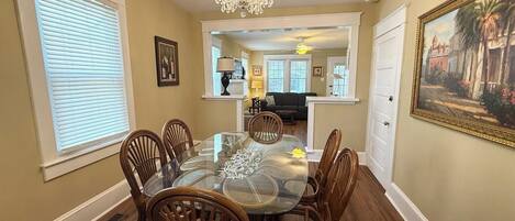 Cottage, Multiple Beds, Kitchen, Garden View | Dining