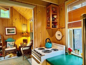 Cottage, 1 Queen Bed with Sofa bed, Kitchen, Garden View | 1 bedroom, individually decorated, individually furnished - Henlopen Avenue 158 #7 (Rehoboth Beach)