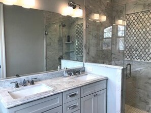 House, Multiple Beds, Balcony, Garden View | Bathroom - NEW Castle Street 109 (Rehoboth Beach)