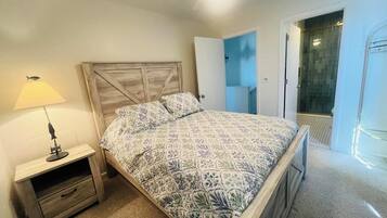 House, Multiple Beds, Balcony | 3 bedrooms, individually decorated, individually furnished