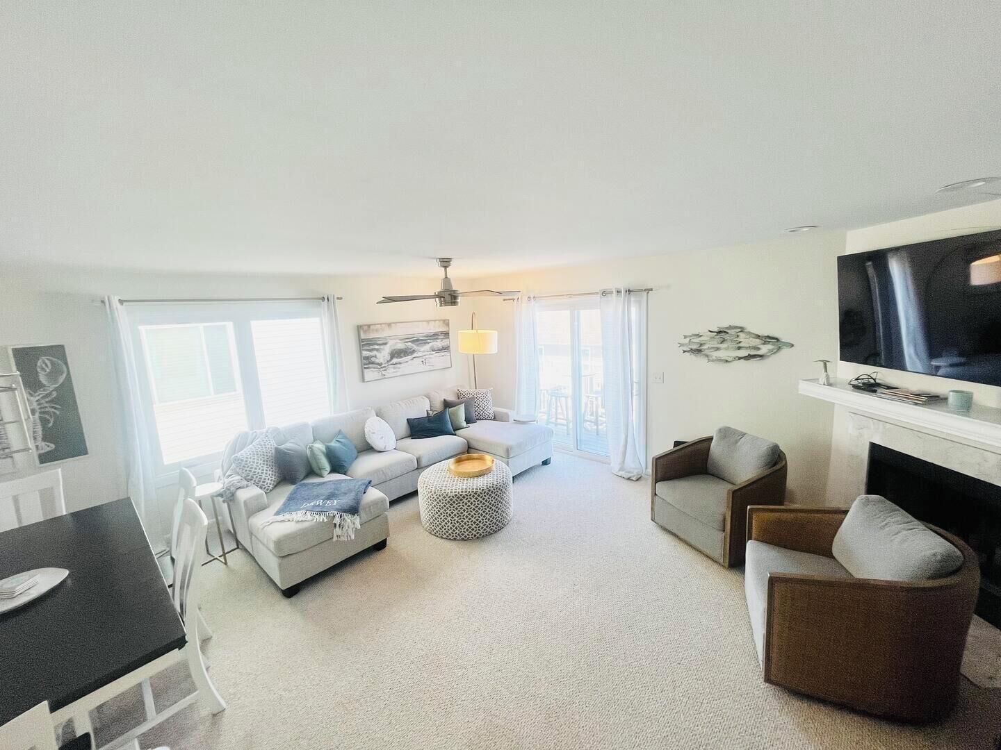 House, Multiple Beds, Balcony | Living area