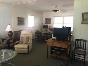 House, Multiple Beds, Kitchen, Garden View | Living area