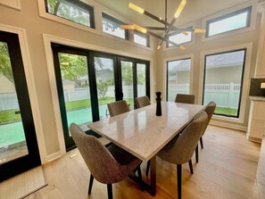 Casa, letti multipli, accesso alla piscina, vista piscina | 5 camere, con stile personalizzato, con arredamento individuale