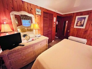 Ferienhaus, Mehrere Betten, Küche, Gartenblick | 2 Schlafzimmer, individuell dekoriert, individuell eingerichtet