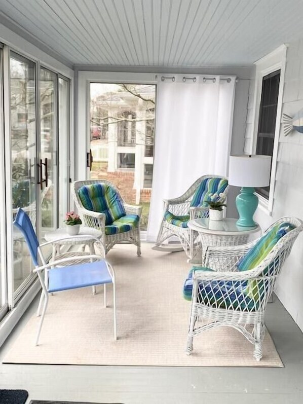 コテージ ベッド (複数台) キッチン ガーデンビュー | 内装