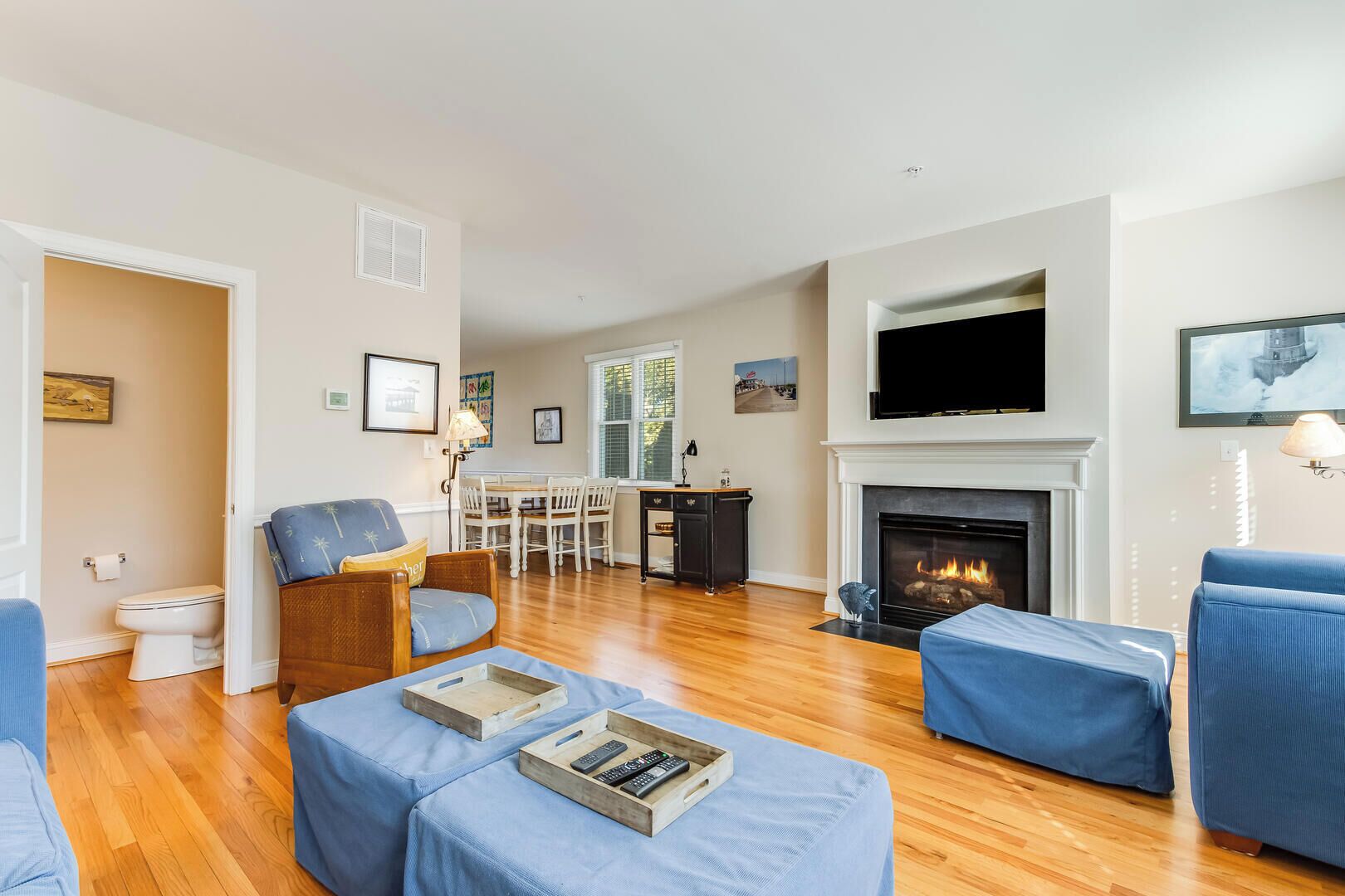 House, Multiple Beds, Patio, Pool View | Living area | Fireplace