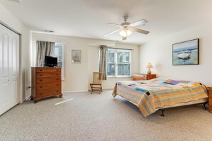 獨棟房屋, 多張床, 庭院, 泳池景觀 | 4 間臥室、獨特裝潢、布置獨特