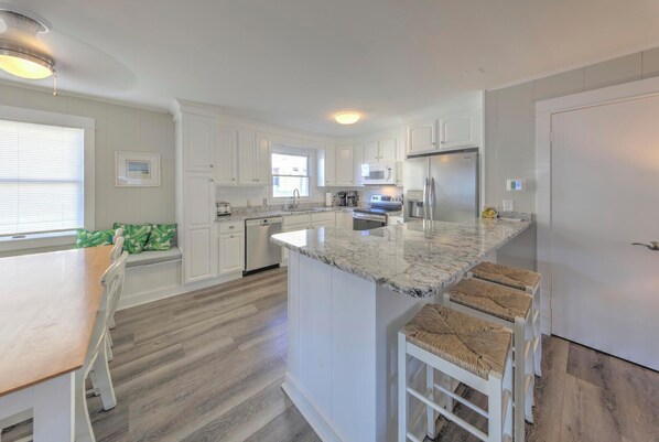House, Multiple Beds, Balcony, Garden View | Private kitchen - Mckinley Avenue 19A (Dewey Beach)