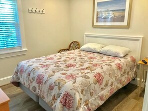 コンドミニアム ベッド (複数台) キッチン ガーデンビュー (KING CHARLES AVENUE 502D) | 2 室のベッドルーム、客室ごとに異なる装飾、客室ごとに異なるインテリア