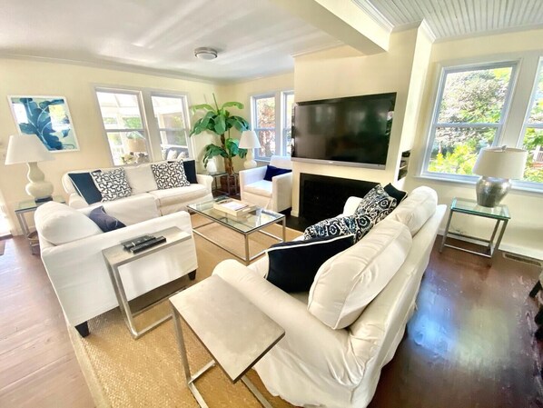 House, Multiple Beds, Kitchen, Garden View | Living area - OAK Avenue 47 (Rehoboth Beach)