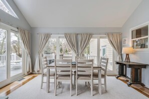 5 bedrooms, individually decorated, individually furnished