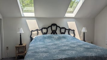 House, Multiple Beds, Fireplace, Garden View | 6 bedrooms, individually decorated, individually furnished