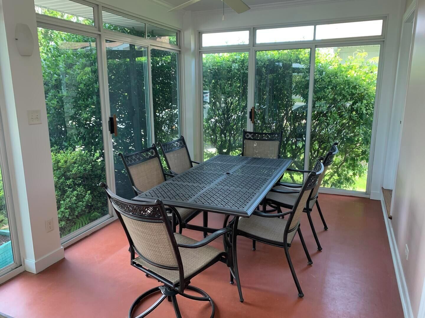 Ferienhaus, Mehrere Betten, Terrasse, Gartenblick | Speisen