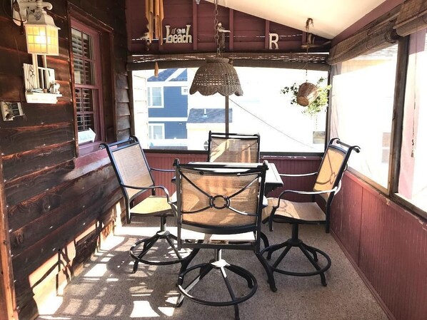 Condo, Plusieurs lits, cuisine, vue sur le jardin | 2 chambres, décor unique, ameublement unique