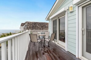 House, Multiple Beds, Kitchen, Ocean View (RODNEY AVENUE 8B) | Terrace/patio