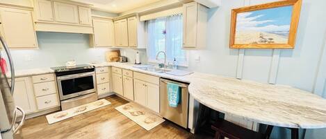 ハウス ベッド (複数台) パティオ ガーデンビュー | 専用キッチン | コーヒー / ティーメーカー