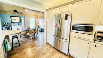 獨棟房屋, 多張床, 庭院, 花園景觀 | 私人廚房 | 咖啡機/沖茶器