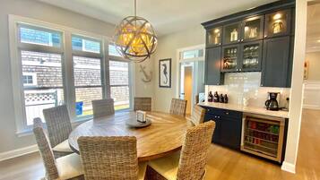 House, Multiple Beds, Balcony, Garden View | 5 bedrooms, individually decorated, individually furnished