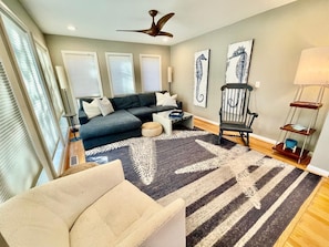 Cottage, Multiple Beds, Patio, Garden View (RODNEY STREET 112) | Living area - Rodney Street 112 (Rehoboth Beach)